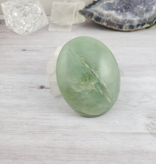 Green Calcite Smooth Polished Oval Palm Stone