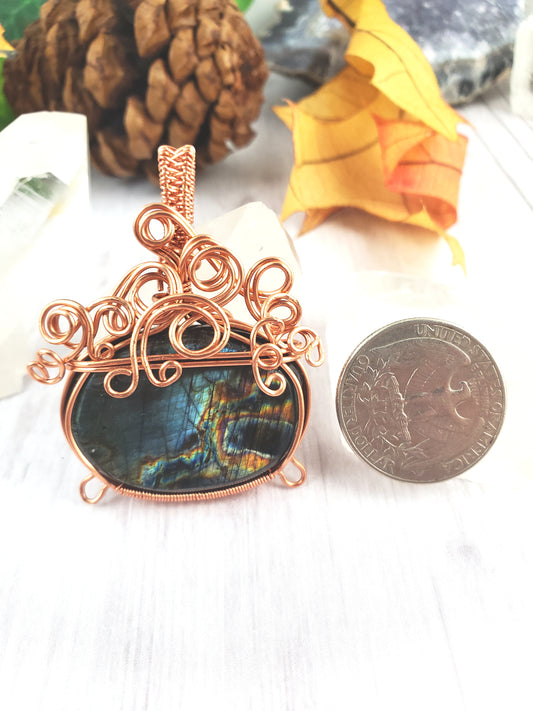 Labradorite Flashy Cauldron Pendant